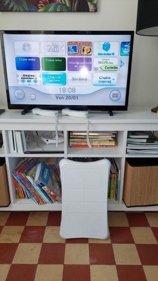 Le So Wild, Maison Avec Jardin Clos, Terrasse Amenagee, 5 Mn A Pied Commerce, Terrain De Tennis, A 800 M De La Plage D'Omaha Beach Jeux Arcade, Jouets, Materiel Jeunes Enfants Enfants, Table Ping-Pong Vierville-sur-Mer Εξωτερικό φωτογραφία